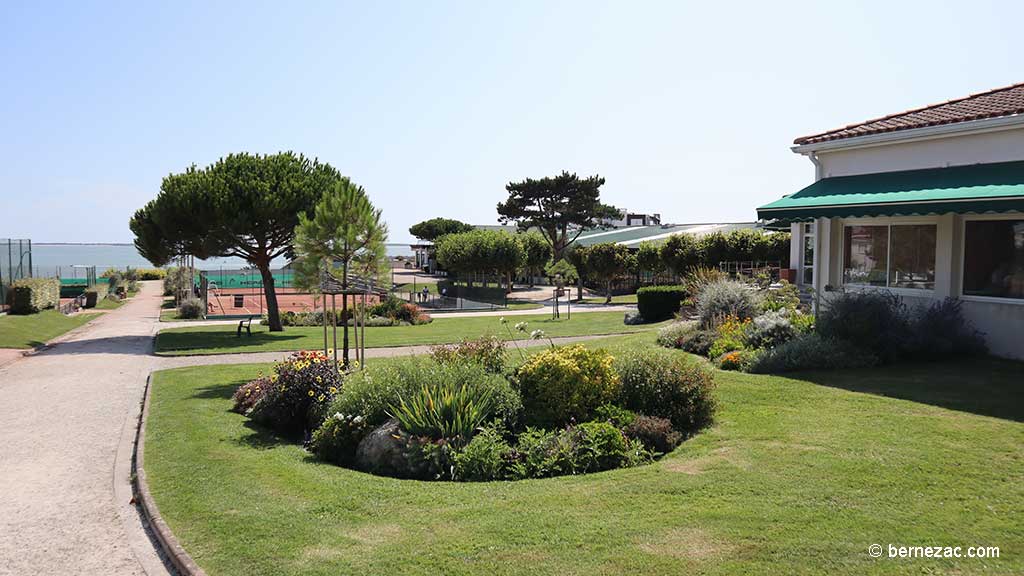 Royan, Le Chay, Garden Tennis