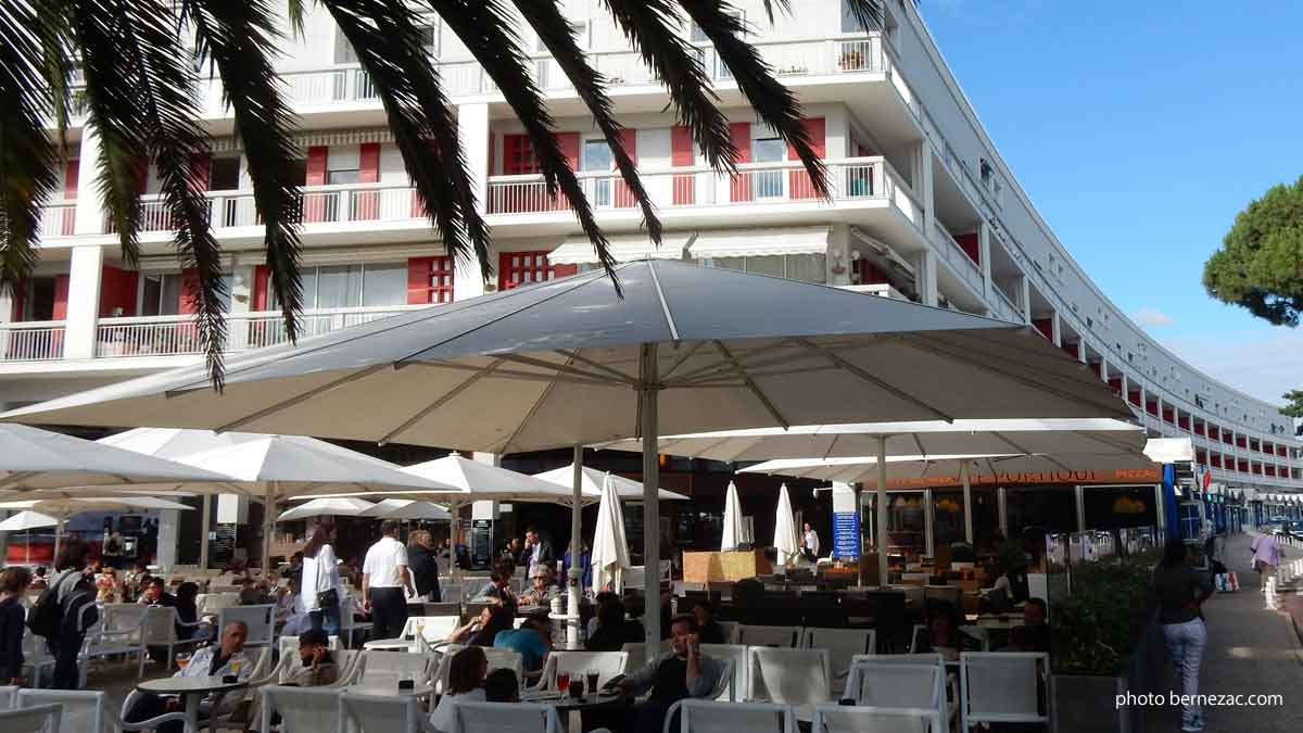 Royan, bars, brasseries, restaurants sur le Front de Mer