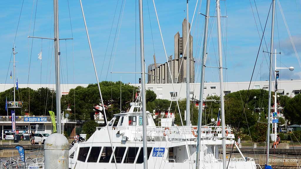 église de Royan vue du port