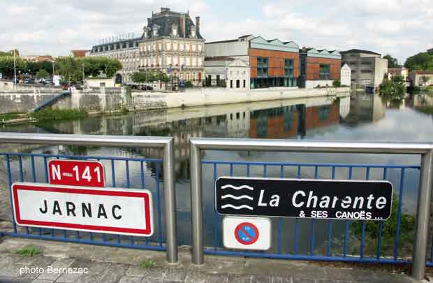 Jarnac, le pont sur la Charente