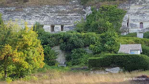 Mortagne-sur-Gironde, la falaise et l'ermitage Saint-Martial