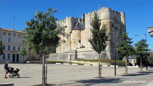 Niort, la place du Donjon