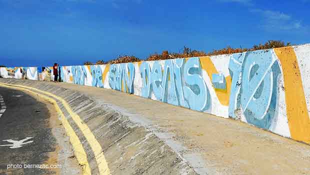 Saint-Denis d'Oléron, 2013, la signature de la fresque collective