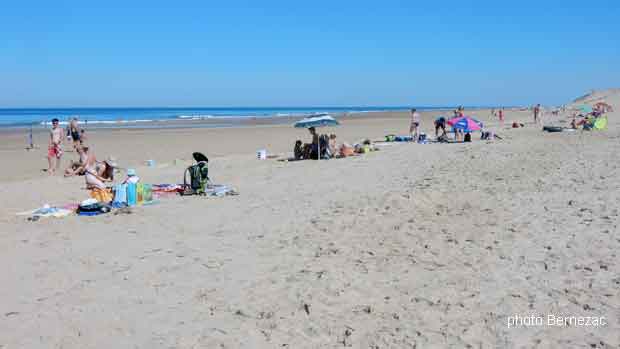 La Tremblade, plage de la coubre, soleil, sable fin, espace, vagues...