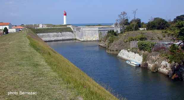 île d'Aix, douves du Fort de la Rade