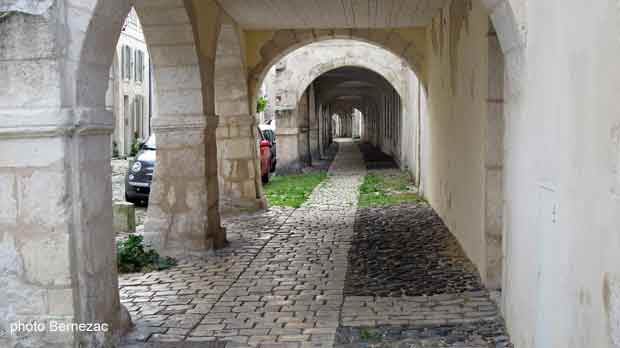 La Rochelle,rue à arcades
