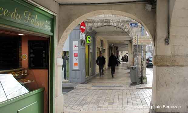 La Rochelle,rue à arcades