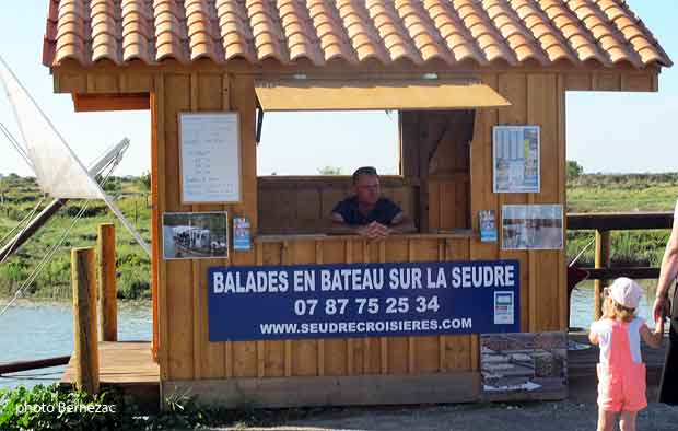 Mornac-sur-Seudre, la cabane billetrie promenade en mer