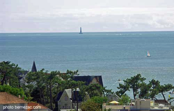 Saint-Palais-sur-Mer, vue du phare de Cordouan depuis le Vieux Clocher