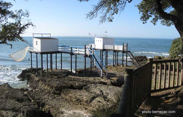 Saint-Palais-sur-Mer, sentier après le Platin