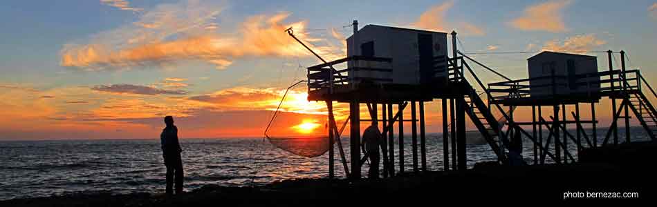 saint-palais-sur-mer_coucher de soleil sur les carrelets de la Grande Côte