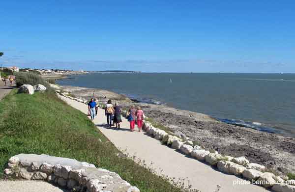 Saint-palais-sur-mer, sentier corniche de Nauzan