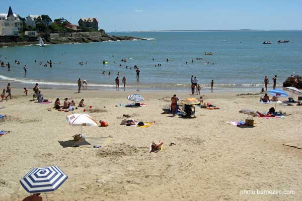 saint-palais-sur-mer, baignade à pmarée basse