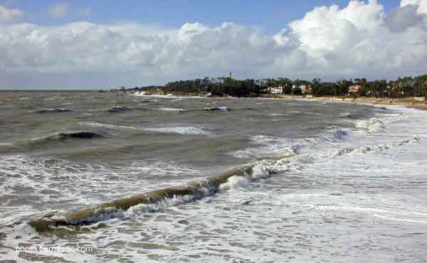 saint-palais-sur-mer, vagues au platin