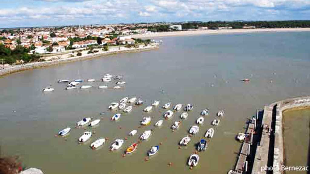 Saint-Georges-de-Didonne, vue sur le port