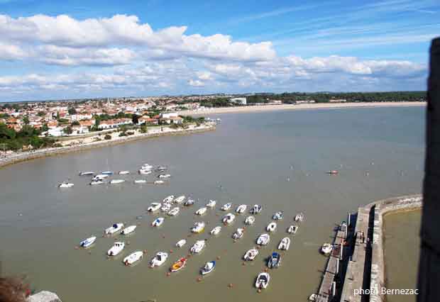 Saint-Georges-de-Didonne, vue sur le port