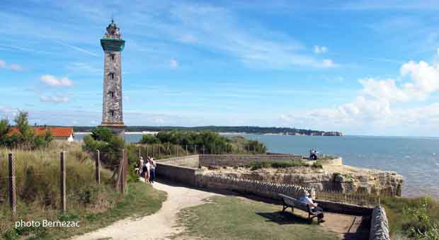 Saint-Georges-de-Didonne, le sentier côtier du phare