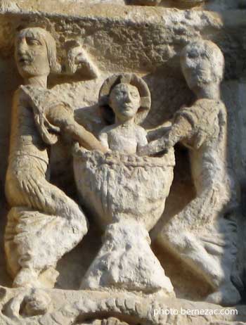 Poitiers, la frise de Notre-Dame-la-Grande, le bain de l'Enfant
