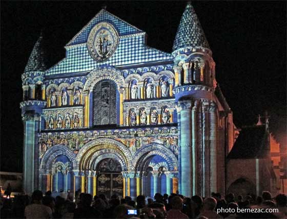 Poitiers, Notre-Dame-la-Grande, les Polychromies, spectacle du soir