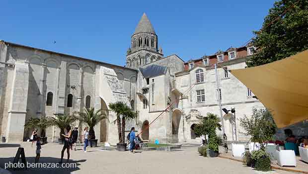 Saintes, Abbaye-aux-Dames