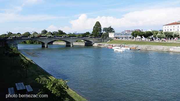 La Charente à Saintes